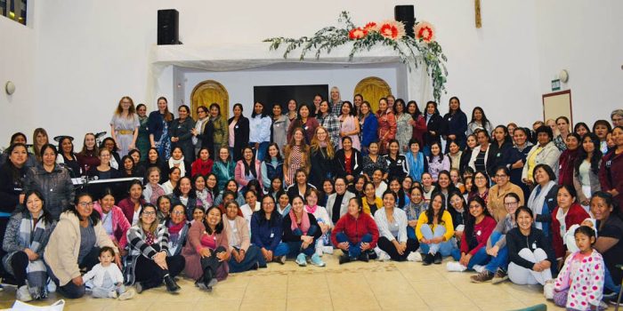 Photo de groupe conférence de femmes au Pérou